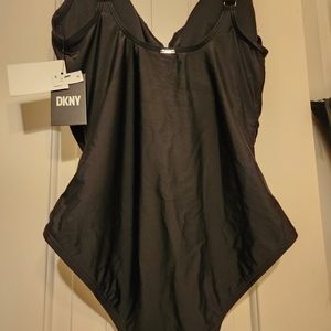 DKNY ONE PIECE SWIMSUIT( Size 16)